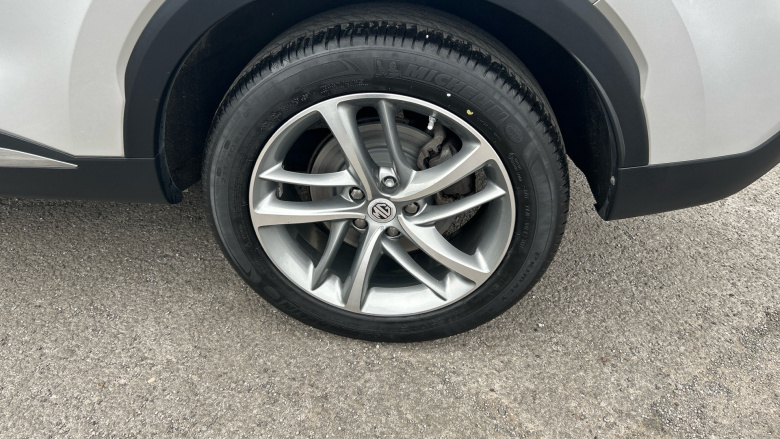 MG Hs 1.5 T-GDI Excite 5dr DCT Petrol Hatchback